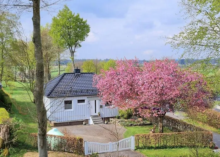 Ferienhaus Cherry Trees In Blossom *
